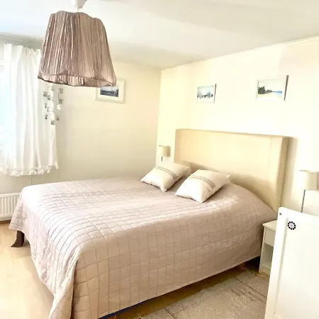 Kuivaketveleen Piha Apartment